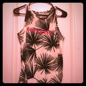 Paradise leaf tank top